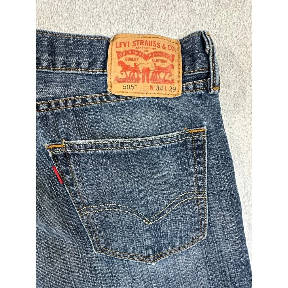 Levi’s 505 Men’s Jeans Regular Fit Straight Leg Medium Wash W34 L29